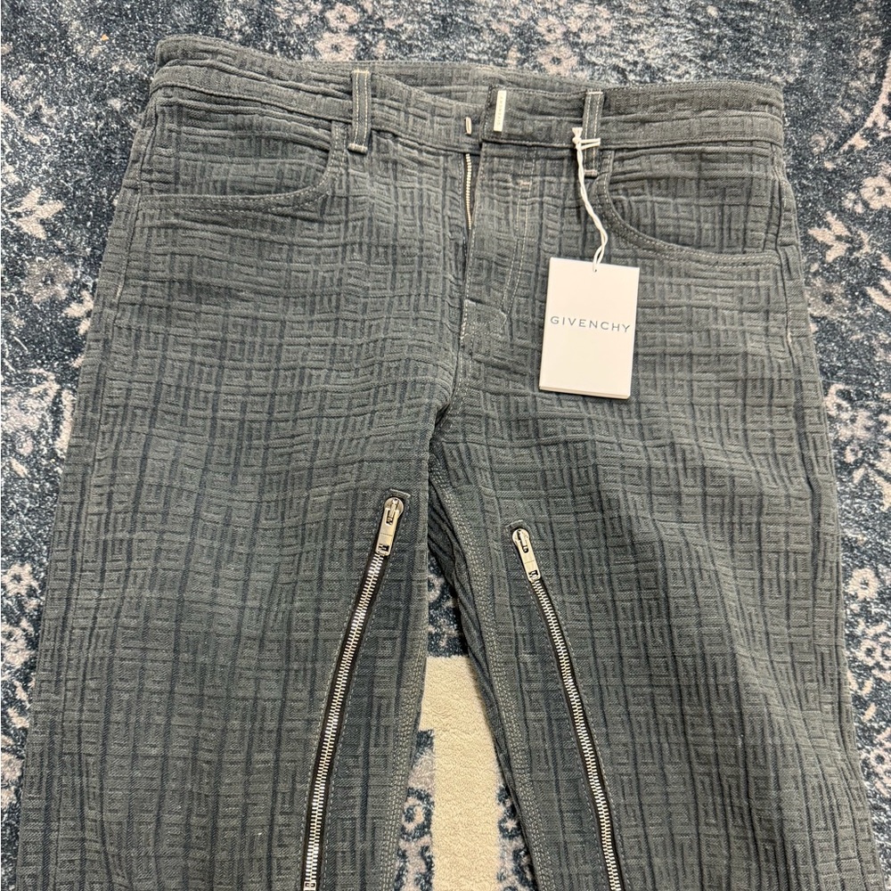 Givenchy
Jeans in 4G Denim with Zippers